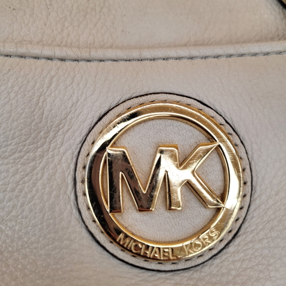 Michael Kors Cream Crossbody Bag - Picture 3 of 8